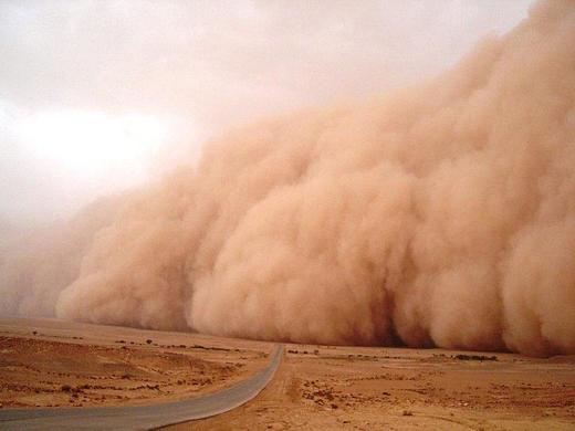 Dust_prach_3_storm.jpg